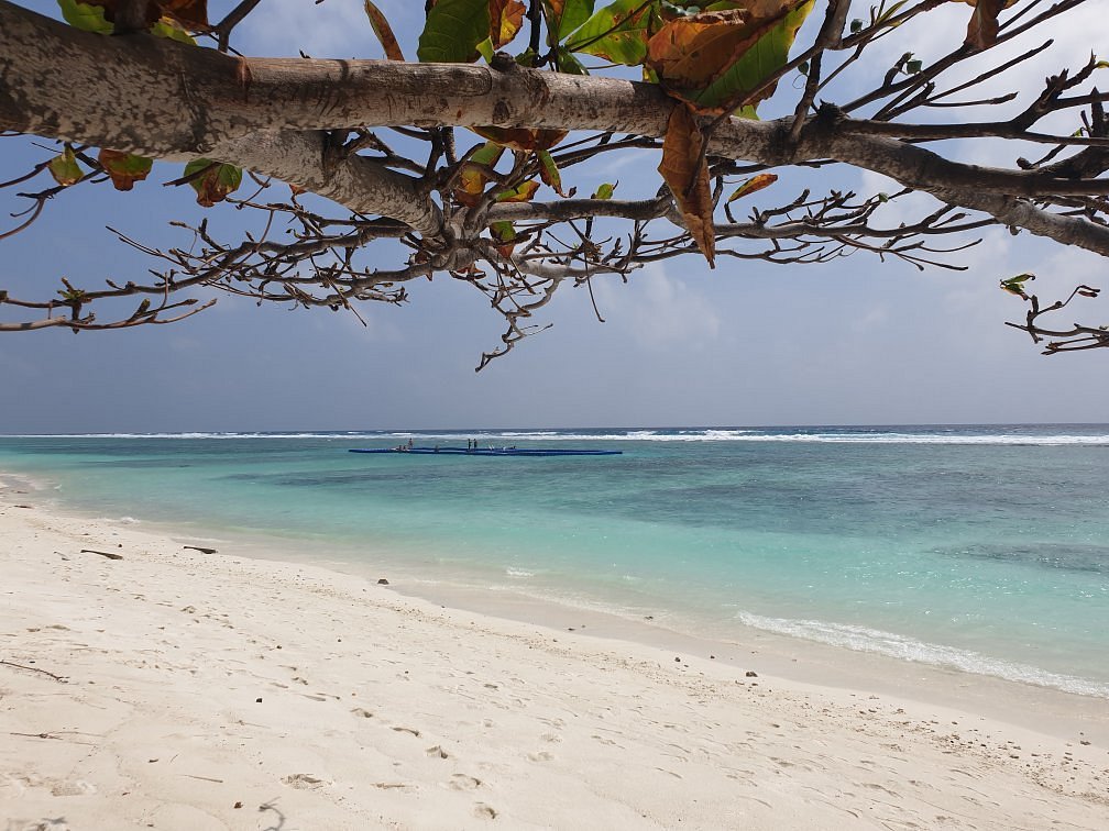 Visit Hulhumalé Beach